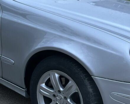 Серый Мерседес Е-Класс, объемом двигателя 2.6 л и пробегом 354 тыс. км за 4999 $, фото 4 на Automoto.ua