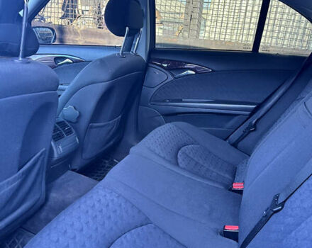 Серый Мерседес Е-Класс, объемом двигателя 2.6 л и пробегом 380 тыс. км за 5900 $, фото 19 на Automoto.ua