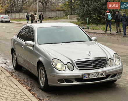 Серый Мерседес Е-Класс, объемом двигателя 2.15 л и пробегом 320 тыс. км за 4999 $, фото 1 на Automoto.ua