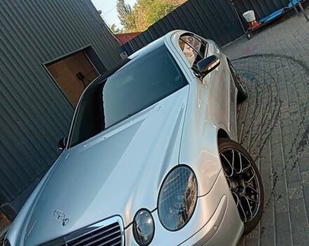 Мерседес Е-Класс 2002 в Краматорске на Automoto.ua Серый Мерседес Е-Класс, объемом двигателя 2.69 л и пробегом 480 тыс. км за 6299 $, фото 5 на Automoto.ua