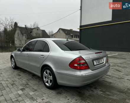 Серый Мерседес Е-Класс, объемом двигателя 2.69 л и пробегом 270 тыс. км за 5950 $, фото 3 на Automoto.ua
