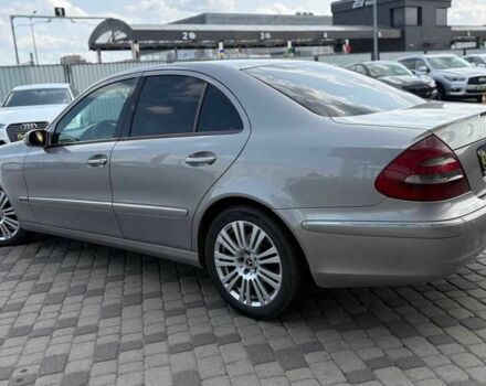Серый Мерседес Е-Класс, объемом двигателя 2.7 л и пробегом 319 тыс. км за 6750 $, фото 4 на Automoto.ua