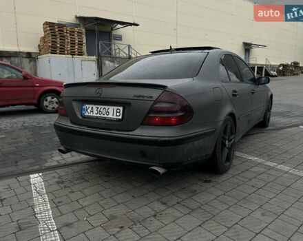 Серый Мерседес Е-Класс, объемом двигателя 1.8 л и пробегом 400 тыс. км за 6300 $, фото 5 на Automoto.ua