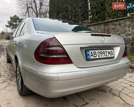 Сірий Мерседес Е-Клас, об'ємом двигуна 2.69 л та пробігом 315 тис. км за 5500 $, фото 21 на Automoto.ua