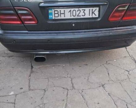 Серый Мерседес Е-Класс, объемом двигателя 3.22 л и пробегом 364 тыс. км за 5400 $, фото 1 на Automoto.ua