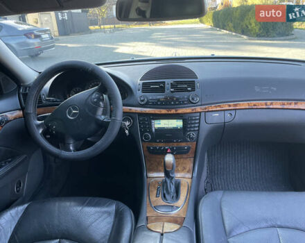 Сірий Мерседес Е-Клас, об'ємом двигуна 2.69 л та пробігом 350 тис. км за 5599 $, фото 21 на Automoto.ua