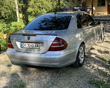 Сірий Мерседес Е-Клас, об'ємом двигуна 2.15 л та пробігом 480 тис. км за 5100 $, фото 4 на Automoto.ua