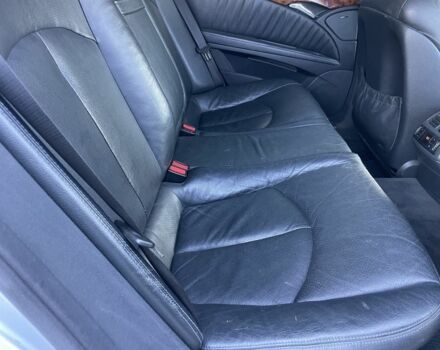 Серый Мерседес Е-Класс, объемом двигателя 2.7 л и пробегом 349 тыс. км за 5600 $, фото 15 на Automoto.ua