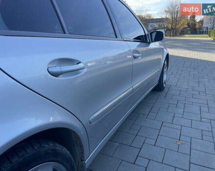 Сірий Мерседес Е-Клас, об'ємом двигуна 2.69 л та пробігом 350 тис. км за 5599 $, фото 6 на Automoto.ua