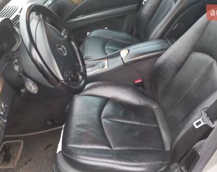 Сірий Мерседес Е-Клас, об'ємом двигуна 2.69 л та пробігом 274 тис. км за 7250 $, фото 14 на Automoto.ua