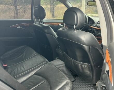 Серый Мерседес Е-Класс, объемом двигателя 2.7 л и пробегом 530 тыс. км за 3350 $, фото 6 на Automoto.ua