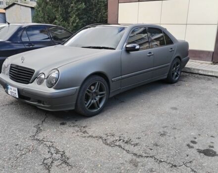 Серый Мерседес Е-Класс, объемом двигателя 2.7 л и пробегом 312 тыс. км за 7200 $, фото 5 на Automoto.ua