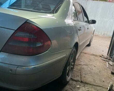 Серый Мерседес Е-Класс, объемом двигателя 2.7 л и пробегом 308 тыс. км за 4100 $, фото 2 на Automoto.ua