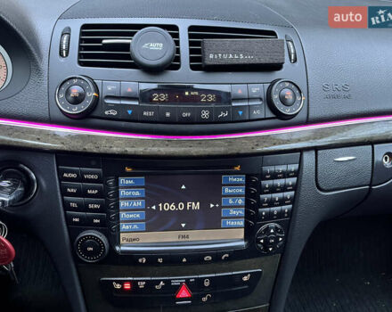 Серый Мерседес Е-Класс, объемом двигателя 1.8 л и пробегом 400 тыс. км за 6300 $, фото 23 на Automoto.ua