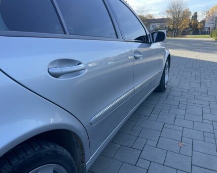 Серый Мерседес Е-Класс, объемом двигателя 2.7 л и пробегом 349 тыс. км за 5600 $, фото 4 на Automoto.ua