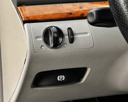 Серый Мерседес Е-Класс, объемом двигателя 2.2 л и пробегом 360 тыс. км за 5450 $, фото 31 на Automoto.ua