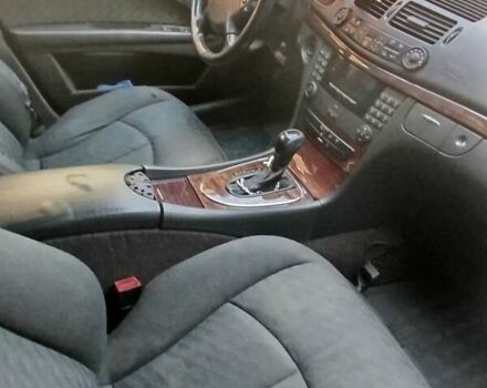 Сірий Мерседес Е-Клас, об'ємом двигуна 2.15 л та пробігом 380 тис. км за 5500 $, фото 4 на Automoto.ua