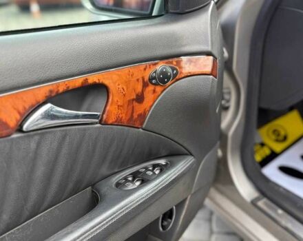 Серый Мерседес Е-Класс, объемом двигателя 2.7 л и пробегом 319 тыс. км за 6750 $, фото 20 на Automoto.ua