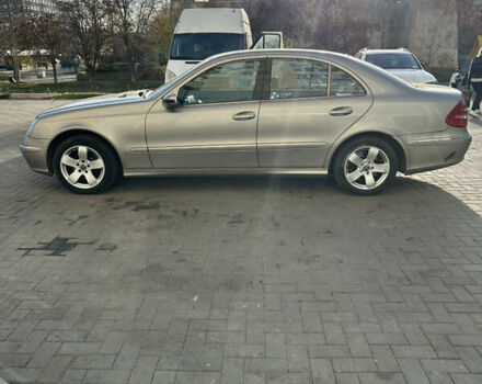 Серый Мерседес Е-Класс, объемом двигателя 2.69 л и пробегом 270 тыс. км за 6300 $, фото 2 на Automoto.ua