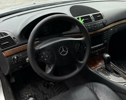 Серый Мерседес Е-Класс, объемом двигателя 2.15 л и пробегом 385 тыс. км за 6750 $, фото 14 на Automoto.ua