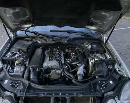 Сірий Мерседес Е-Клас, об'ємом двигуна 2.2 л та пробігом 351 тис. км за 5400 $, фото 25 на Automoto.ua