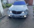 Сірий Мерседес Е-Клас, об'ємом двигуна 2.1 л та пробігом 305 тис. км за 4887 $, фото 1 на Automoto.ua