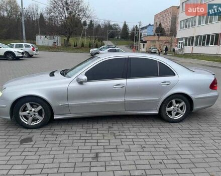 Серый Мерседес Е-Класс, объемом двигателя 2.1 л и пробегом 330 тыс. км за 6200 $, фото 11 на Automoto.ua