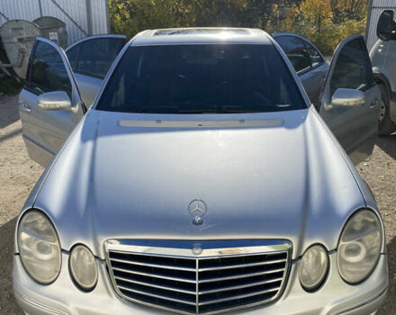 Мерседес Е-Клас 2002 у Тернополі на Automoto.ua Сірий Мерседес Е-Клас, об'ємом двигуна 2.6 л та пробігом 353 тис. км за 5450 $, фото 1 на Automoto.ua