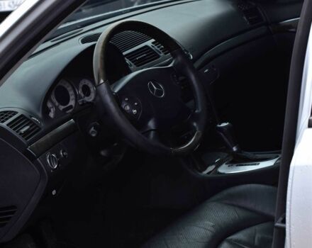 Сірий Мерседес Е-Клас, об'ємом двигуна 5 л та пробігом 284 тис. км за 6450 $, фото 6 на Automoto.ua
