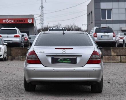 Сірий Мерседес Е-Клас, об'ємом двигуна 5 л та пробігом 284 тис. км за 6450 $, фото 2 на Automoto.ua
