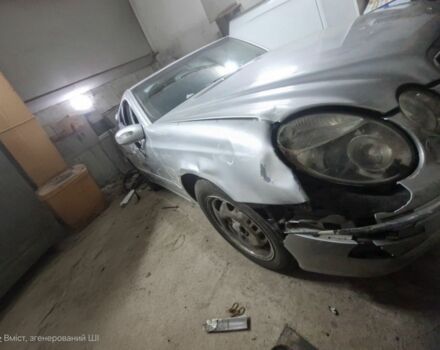 Мерседес Е-Клас 2002 у Чернівцях на Automoto.ua Сірий Мерседес Е-Клас, об'ємом двигуна 0 л та пробігом 280 тис. км за 4554 $, фото 1 на Automoto.ua