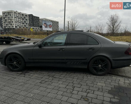 Серый Мерседес Е-Класс, объемом двигателя 1.8 л и пробегом 400 тыс. км за 6300 $, фото 8 на Automoto.ua