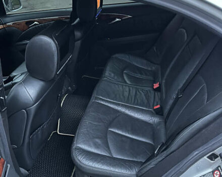 Сірий Мерседес Е-Клас, об'ємом двигуна 2.6 л та пробігом 354 тис. км за 5000 $, фото 19 на Automoto.ua