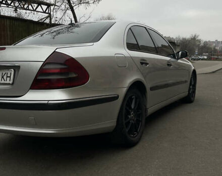 Сірий Мерседес Е-Клас, об'ємом двигуна 2.2 л та пробігом 428 тис. км за 4800 $, фото 6 на Automoto.ua