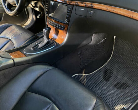 Мерседес Е-Клас 2002 у Тернополі на Automoto.ua Сірий Мерседес Е-Клас, об'ємом двигуна 2.6 л та пробігом 353 тис. км за 5450 $, фото 23 на Automoto.ua