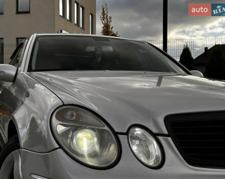 Серый Мерседес Е-Класс, объемом двигателя 2.2 л и пробегом 360 тыс. км за 5450 $, фото 4 на Automoto.ua