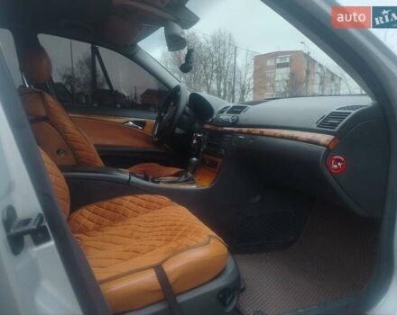 Серый Мерседес Е-Класс, объемом двигателя 2.7 л и пробегом 300 тыс. км за 6500 $, фото 14 на Automoto.ua