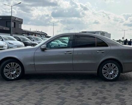 Серый Мерседес Е-Класс, объемом двигателя 2.7 л и пробегом 319 тыс. км за 6750 $, фото 3 на Automoto.ua