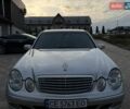 Серый Мерседес Е-Класс, объемом двигателя 2.15 л и пробегом 330 тыс. км за 5000 $, фото 1 на Automoto.ua