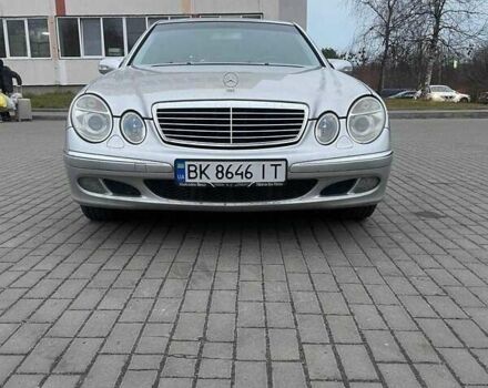 Серый Мерседес Е-Класс, объемом двигателя 2.1 л и пробегом 330 тыс. км за 6200 $, фото 8 на Automoto.ua