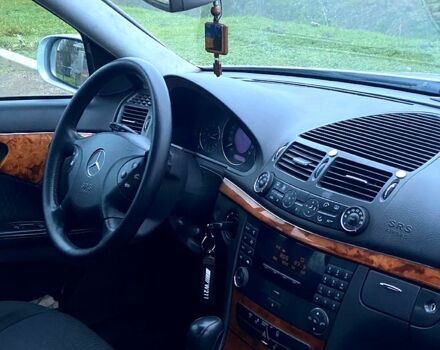 Сірий Мерседес Е-Клас, об'ємом двигуна 2.7 л та пробігом 460 тис. км за 5700 $, фото 9 на Automoto.ua
