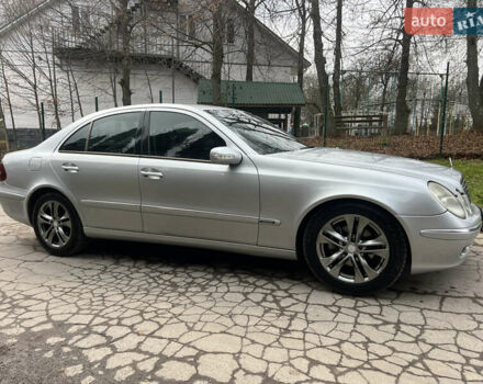 Сірий Мерседес Е-Клас, об'ємом двигуна 2.69 л та пробігом 315 тис. км за 5500 $, фото 17 на Automoto.ua