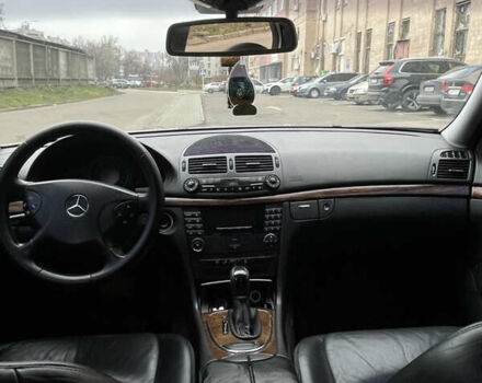 Сірий Мерседес Е-Клас, об'ємом двигуна 2.2 л та пробігом 428 тис. км за 4800 $, фото 13 на Automoto.ua