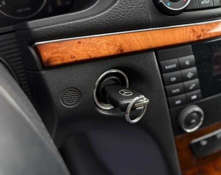 Серый Мерседес Е-Класс, объемом двигателя 2.7 л и пробегом 319 тыс. км за 6750 $, фото 12 на Automoto.ua