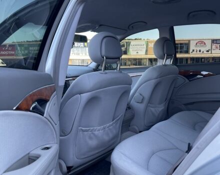 Сірий Мерседес Е-Клас, об'ємом двигуна 2.1 л та пробігом 340 тис. км за 6500 $, фото 17 на Automoto.ua