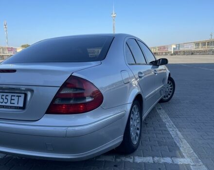 Сірий Мерседес Е-Клас, об'ємом двигуна 2.1 л та пробігом 340 тис. км за 6500 $, фото 9 на Automoto.ua