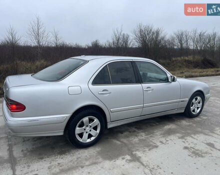 Серый Мерседес Е-Класс, объемом двигателя 3.23 л и пробегом 490 тыс. км за 4400 $, фото 7 на Automoto.ua