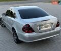 Сірий Мерседес Е-Клас, об'ємом двигуна 2.2 л та пробігом 510 тис. км за 3999 $, фото 11 на Automoto.ua