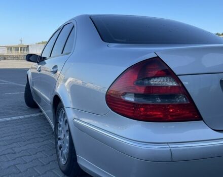 Сірий Мерседес Е-Клас, об'ємом двигуна 2.1 л та пробігом 340 тис. км за 6500 $, фото 5 на Automoto.ua