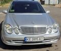 Серый Мерседес Е-Класс, объемом двигателя 3.2 л и пробегом 500 тыс. км за 7000 $, фото 1 на Automoto.ua